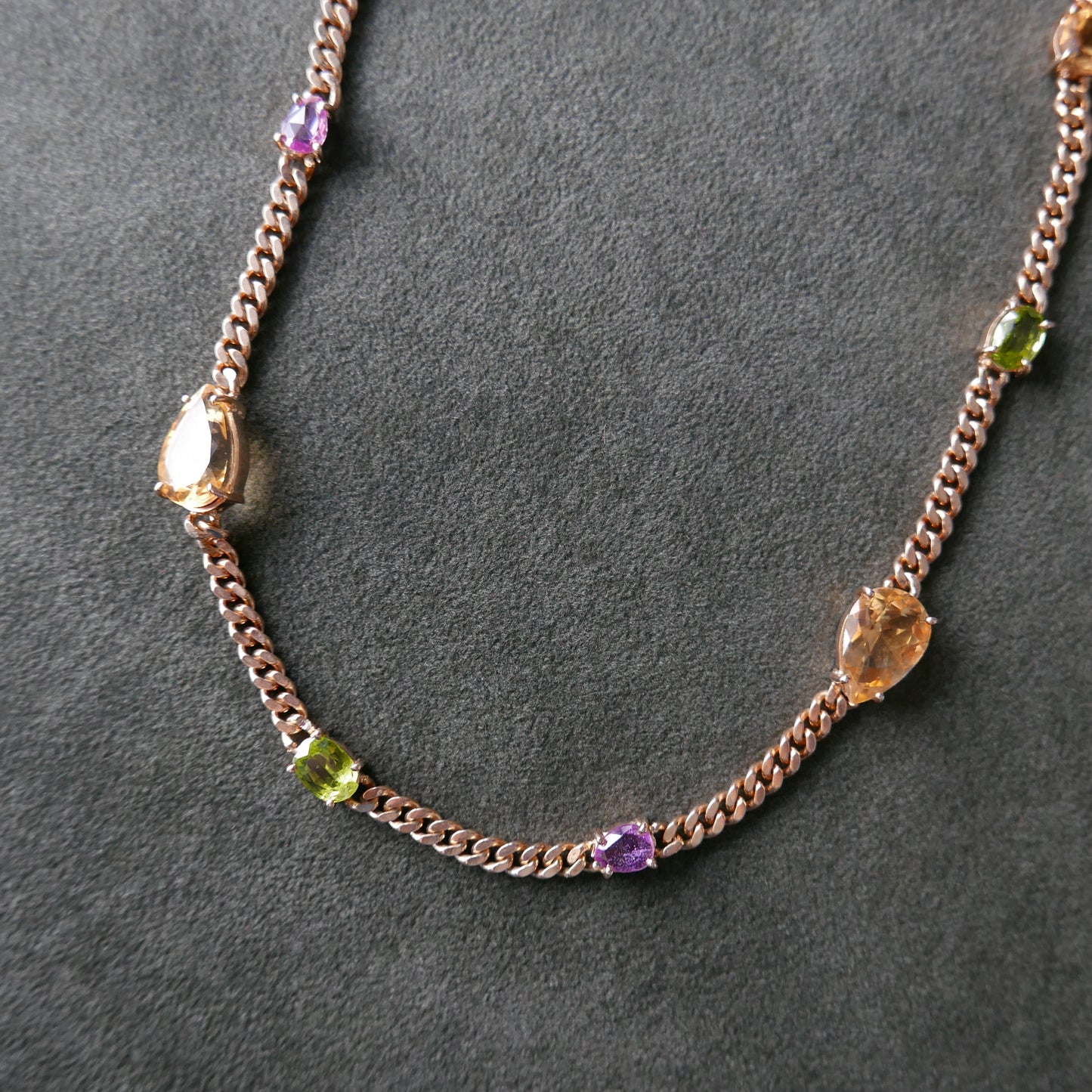 Thick chain multicolor necklace