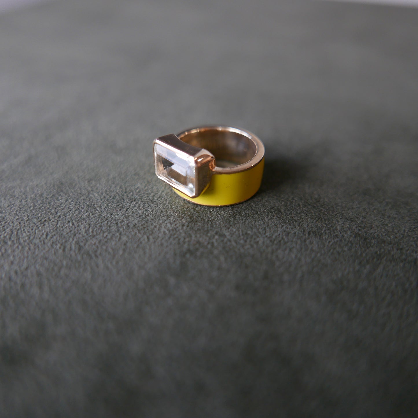 Single-sided Enamel Signature 2