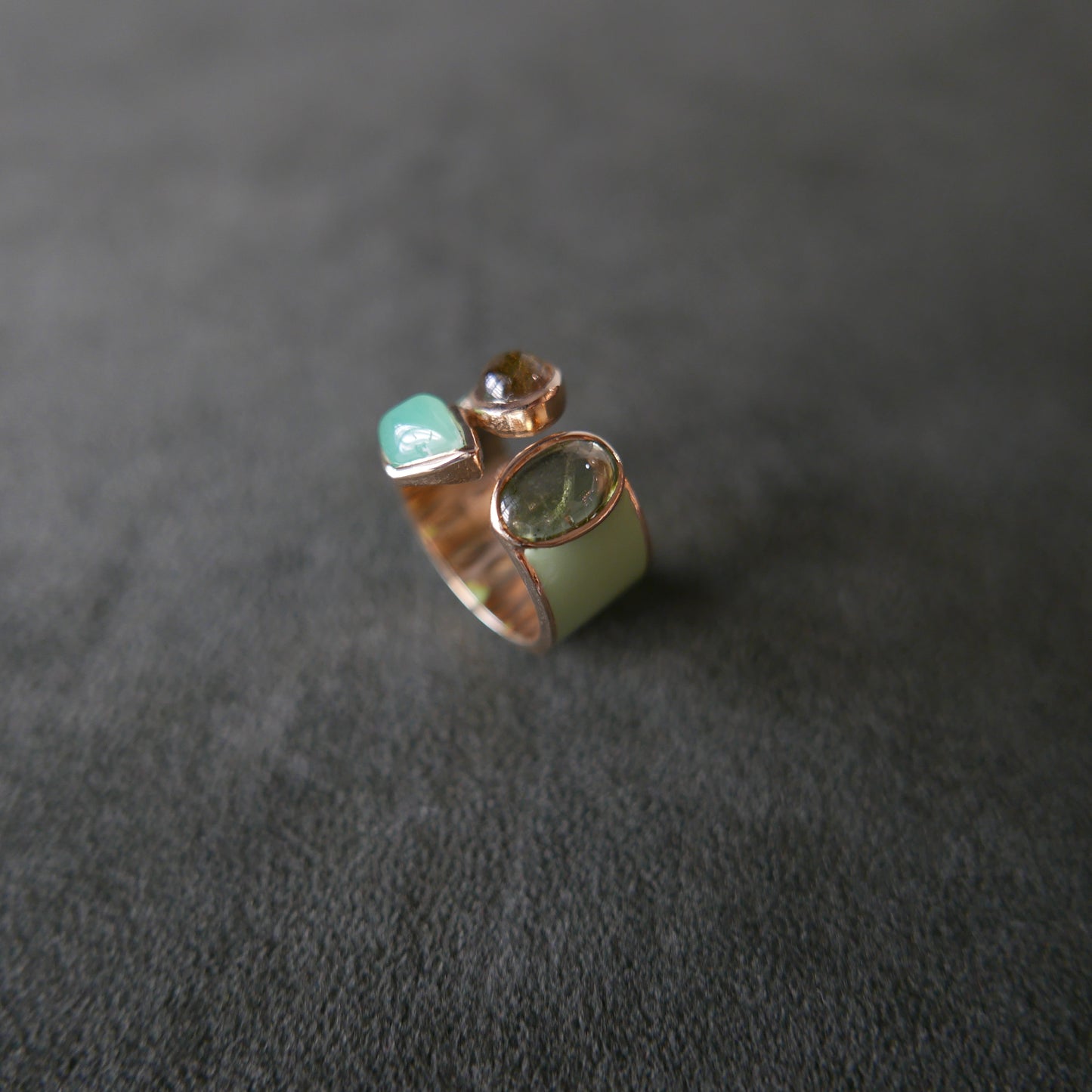 Trio Enamel Signature 1