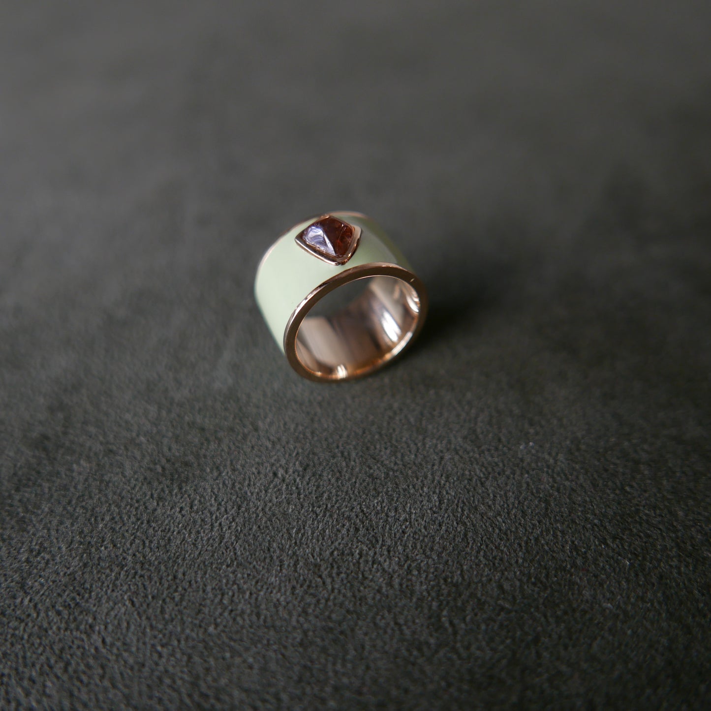 Single enamel signature 1