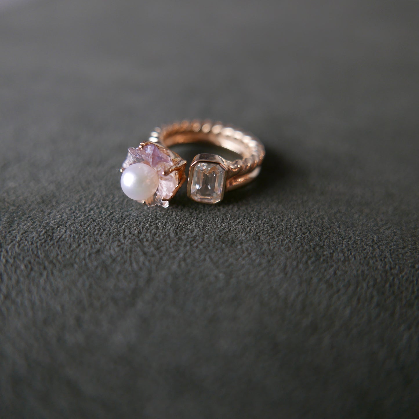 SG Floral and pearl center