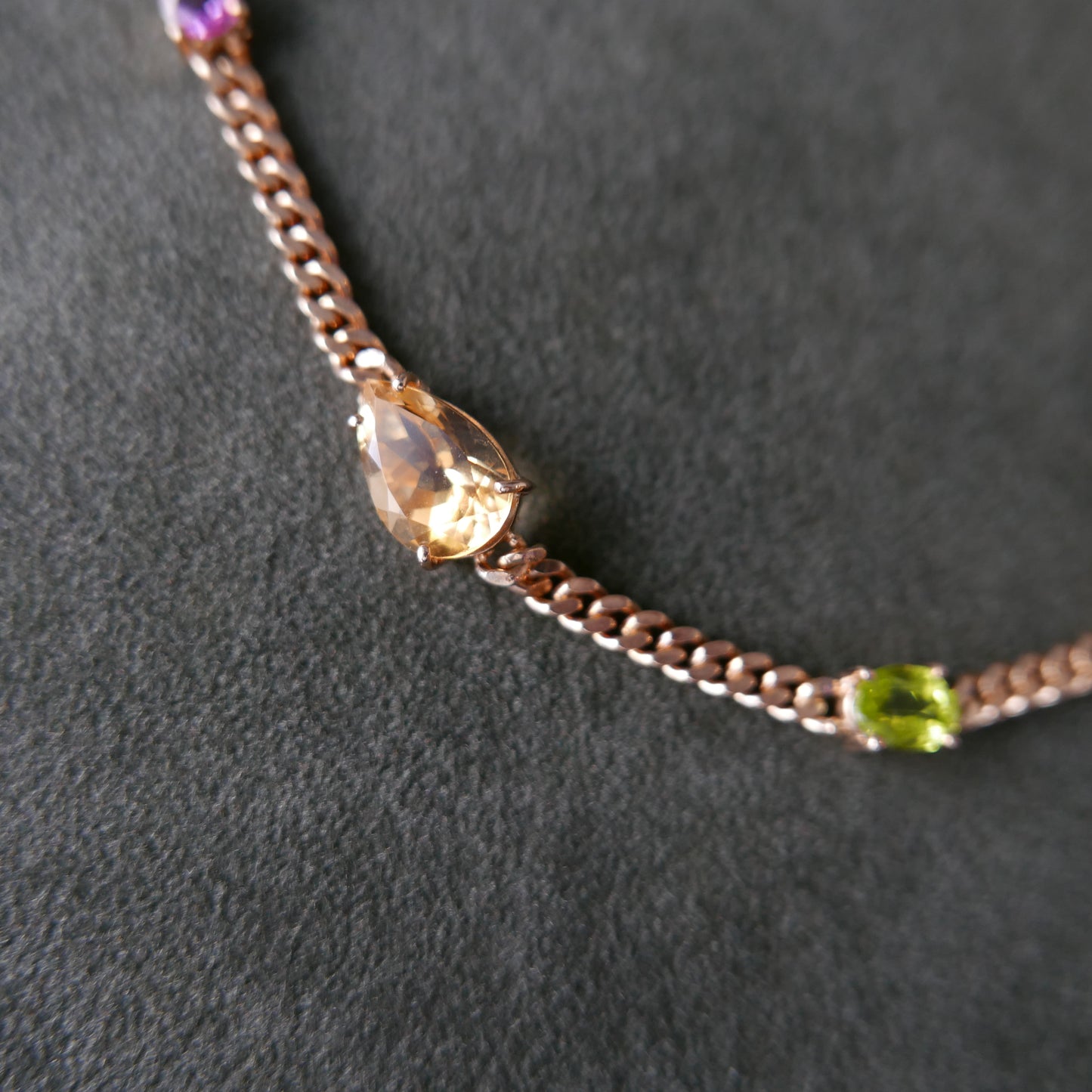 Thick chain multicolor necklace