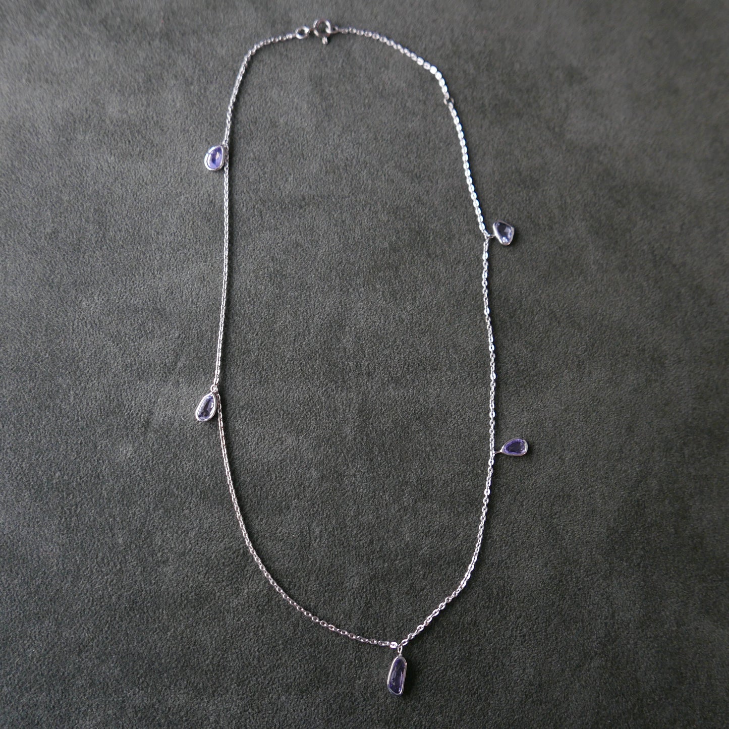 Sapphires slim necklace
