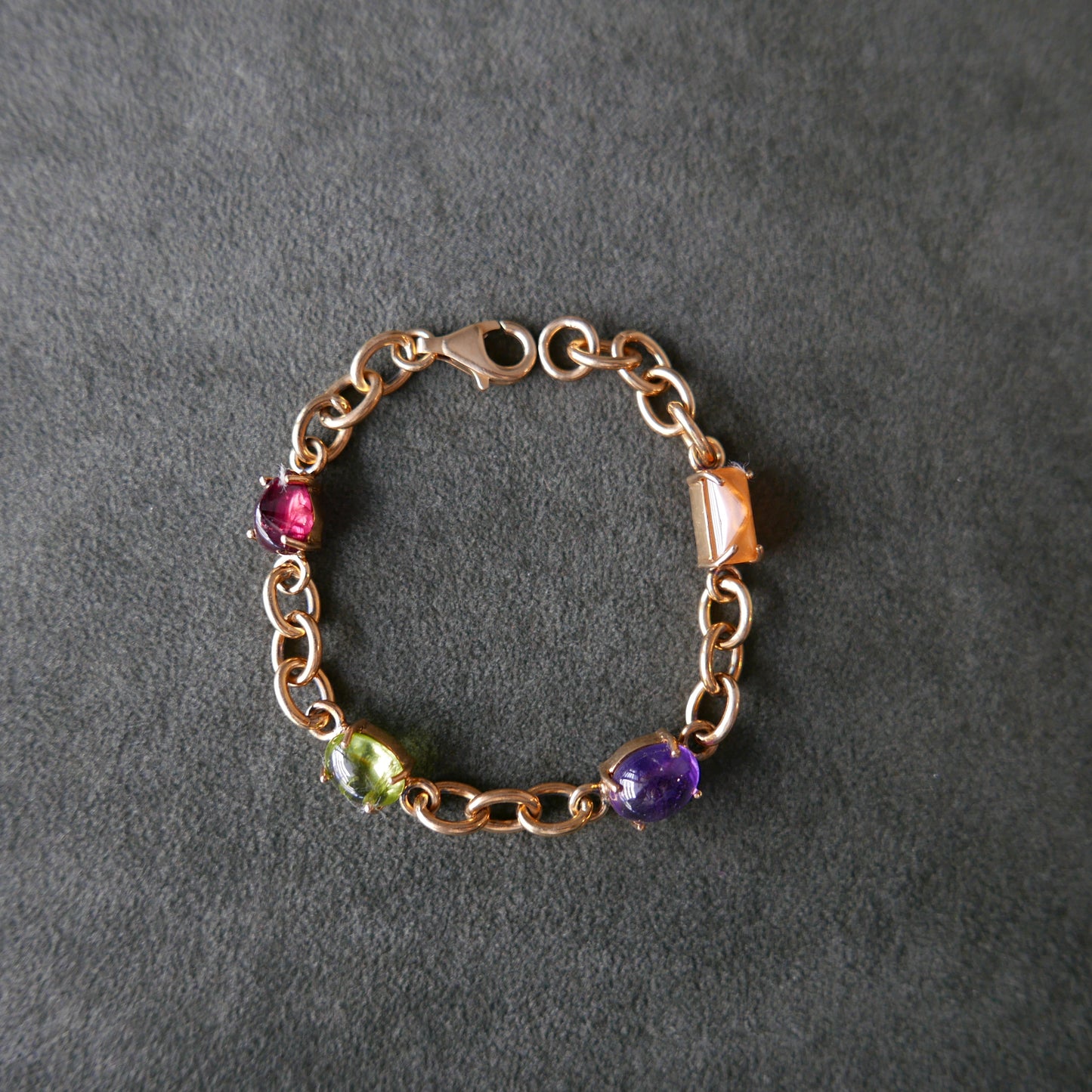 Multicolor round chain