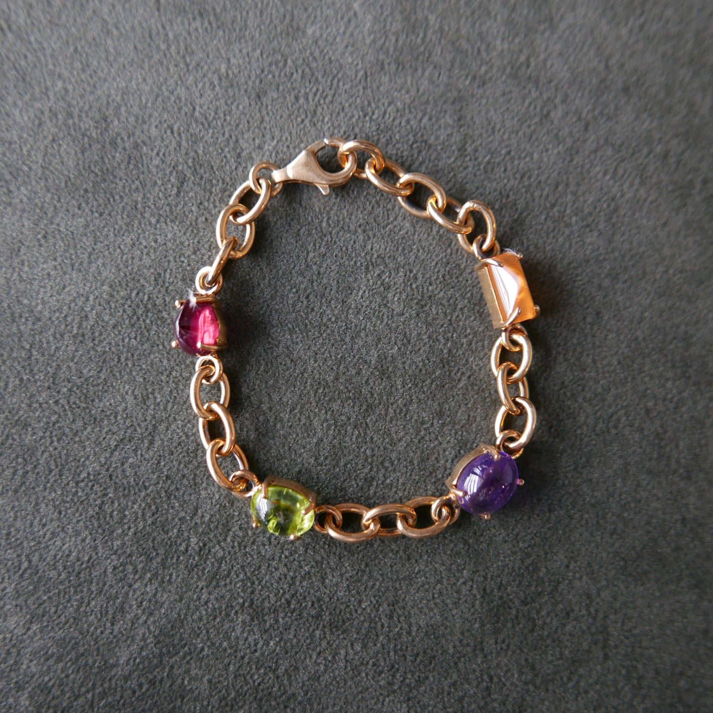 Multicolor round chain